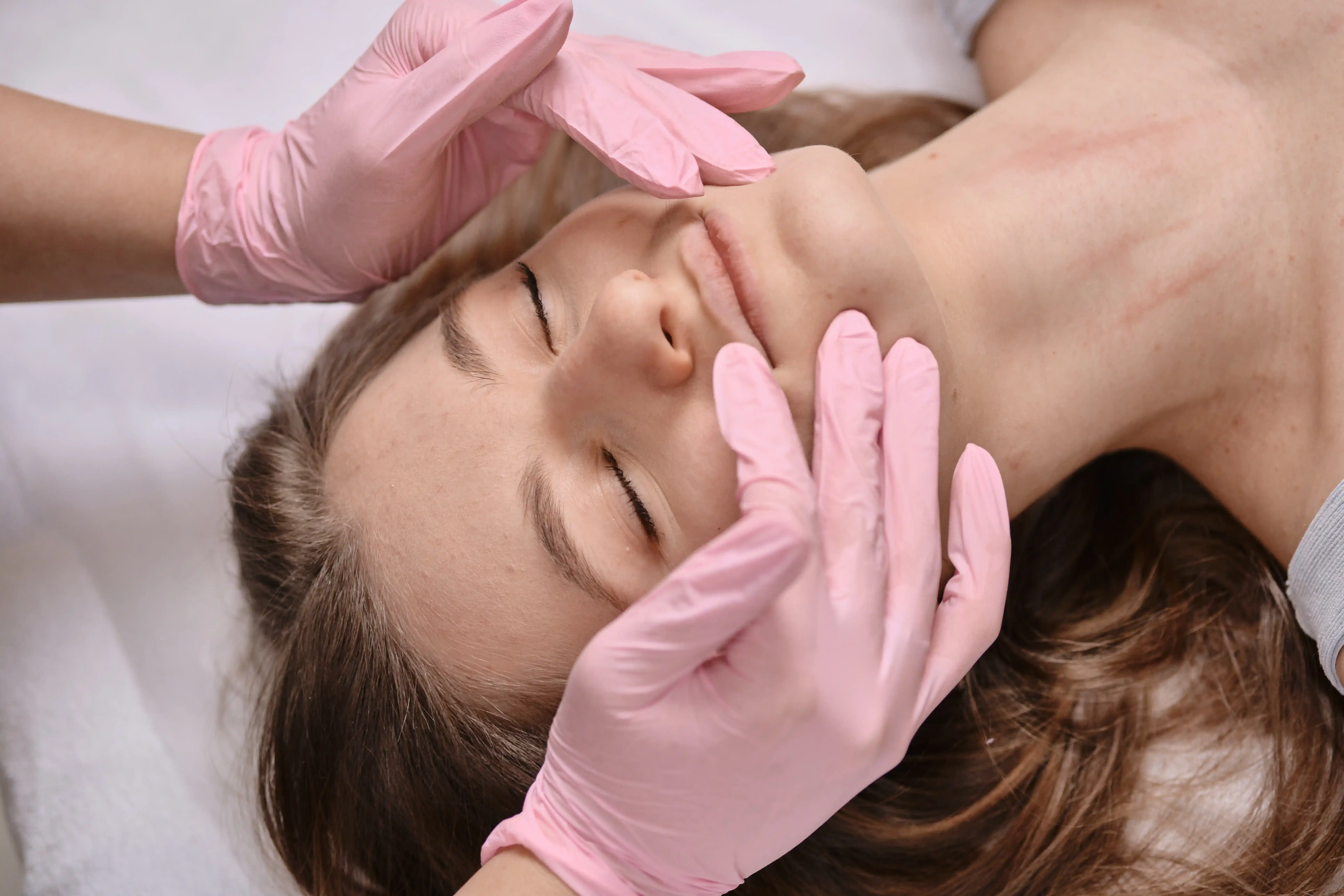 Польза и эффект от ручного массажа лица